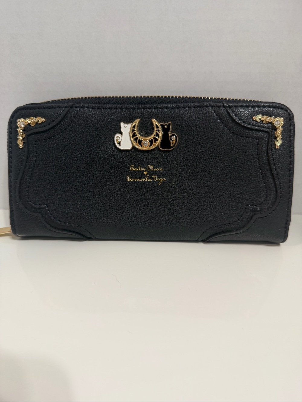 Sailor Moon by Samantha Vega Black Zip Wallet